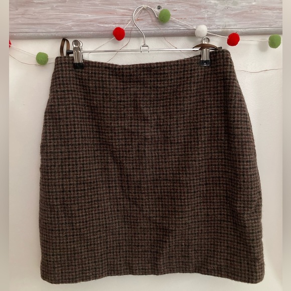 Uniqlo | Skirts | Uniqlo 8 Wool Short Winter Plaid Skirt | Poshmark